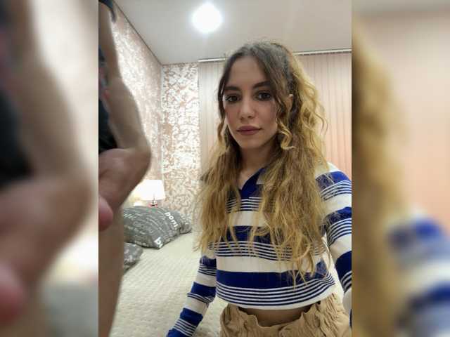 Discover cute escort Buzzyd Buzzyd from BongaCams