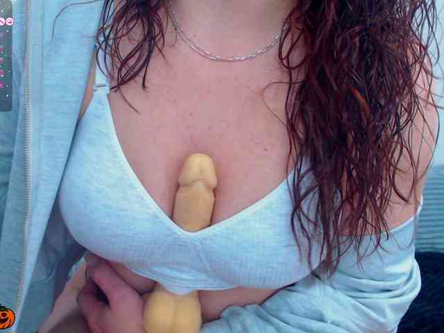 SharonAGT webcam