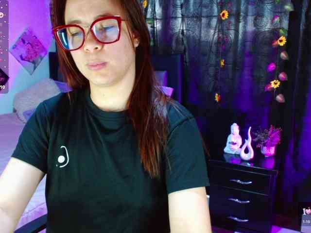SharonAGT webcam