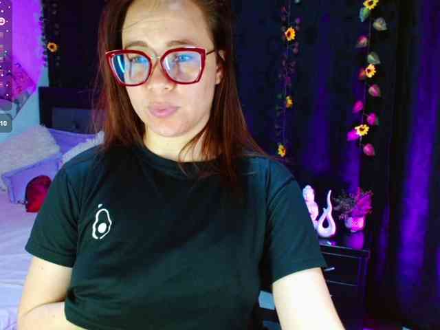SharonAGT webcam