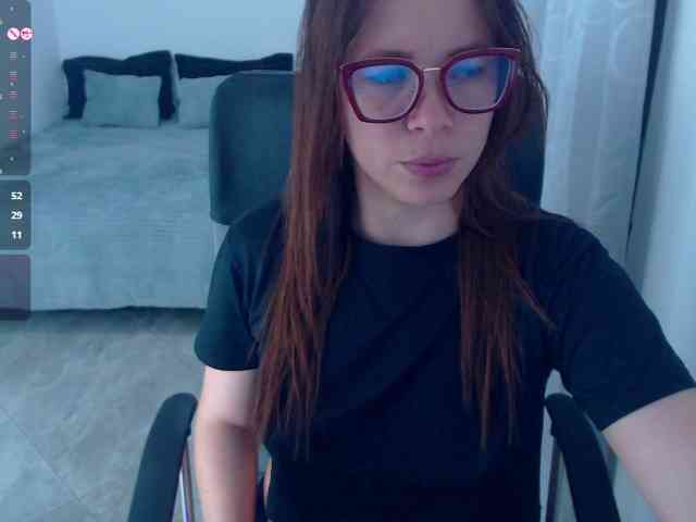 SharonAGT webcam
