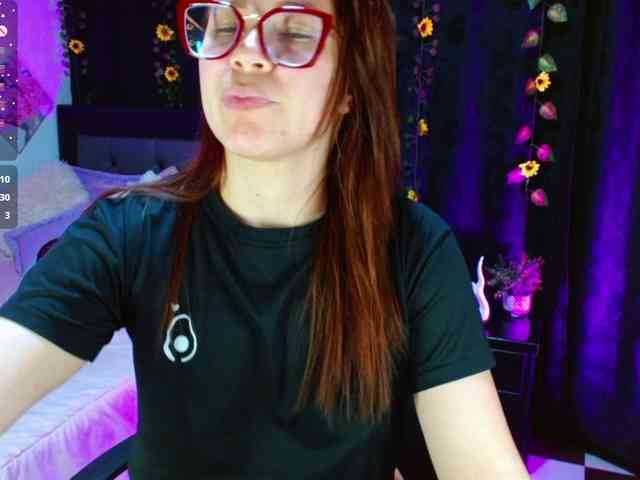 SharonAGT webcam