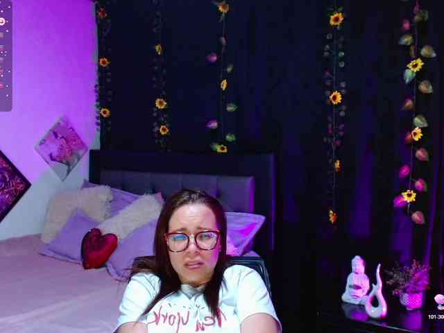 SharonAGT webcam