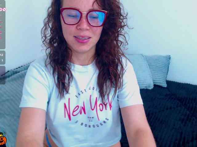 SharonAGT webcam