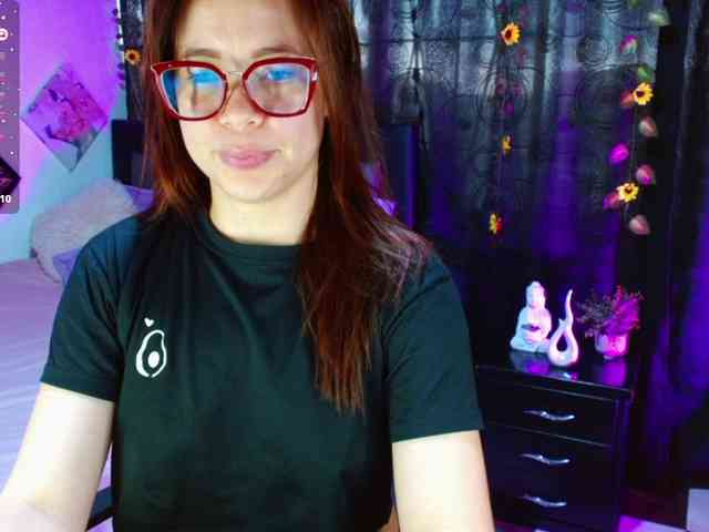 SharonAGT webcam