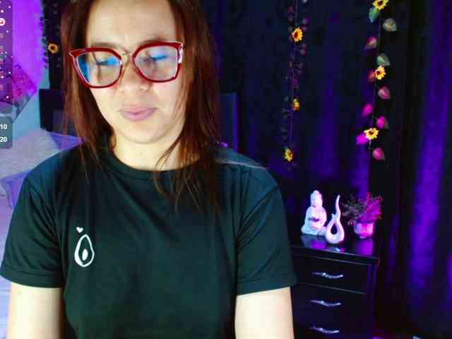 SharonAGT webcam