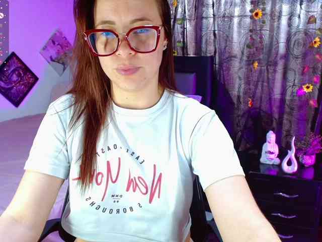 SharonAGT webcam