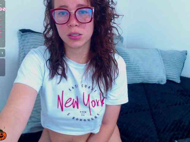 SharonAGT webcam