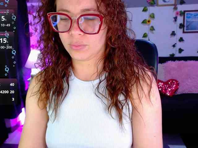SharonAGT webcam