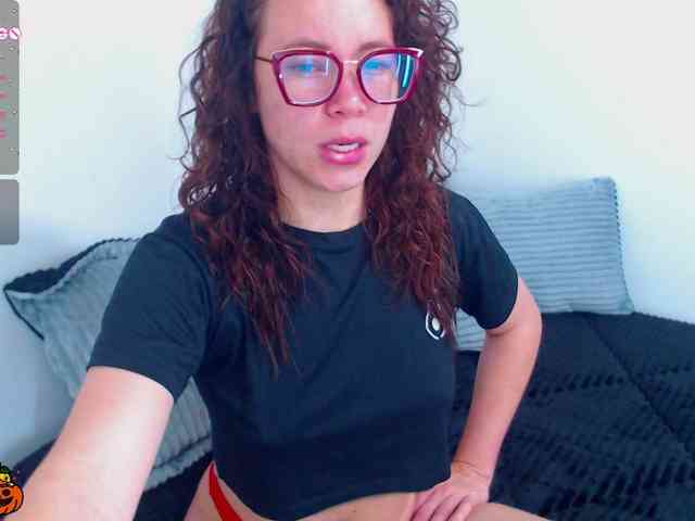 SharonAGT webcam