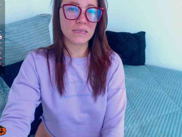 SharonAGT webcam