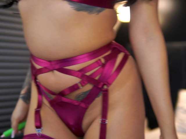 KylieKroft's BongaCams show and profile