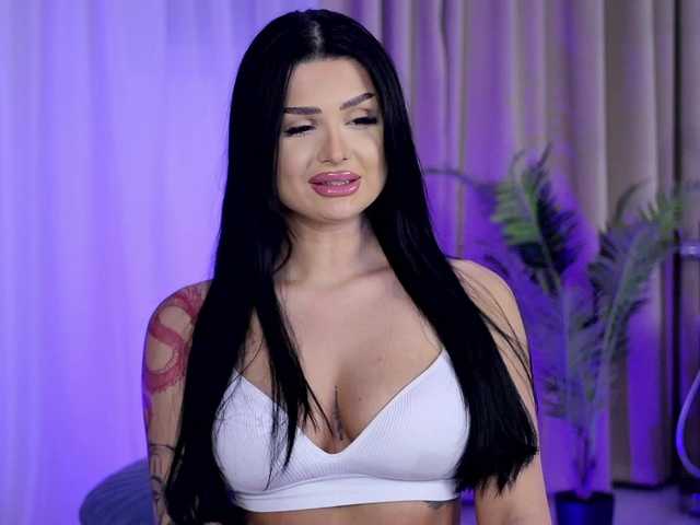 KylieKroft's BongaCams show and profile