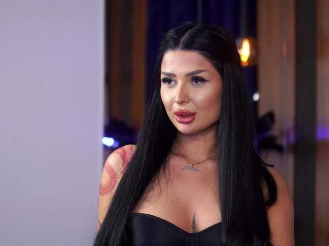 KylieKroft's BongaCams show and profile