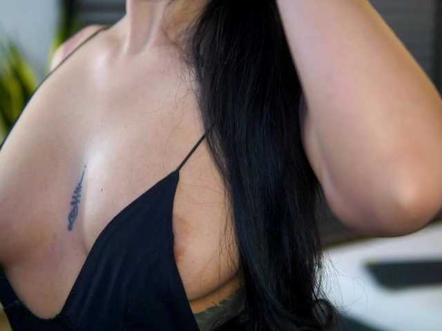 KylieKroft's BongaCams show and profile