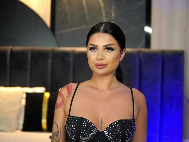 KylieKroft's BongaCams show and profile