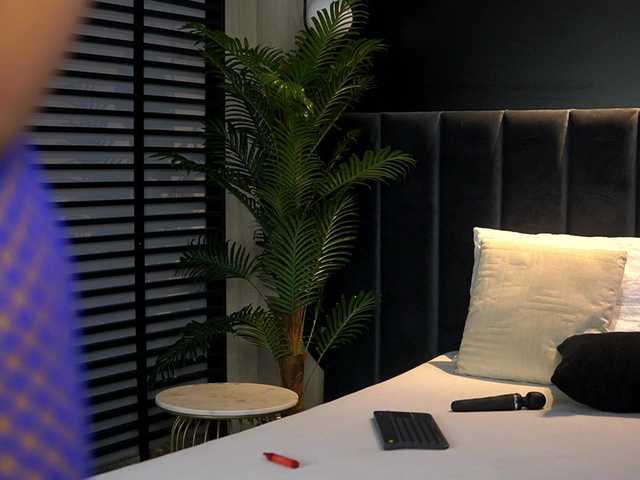 KylieKroft's BongaCams show and profile