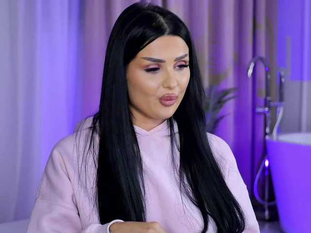 KylieKroft's BongaCams show and profile