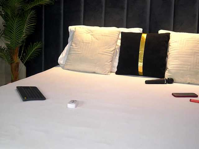 KylieKroft's BongaCams show and profile