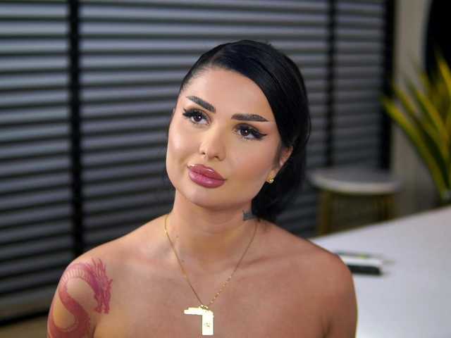 KylieKroft's BongaCams show and profile