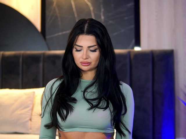 KylieKroft's BongaCams show and profile