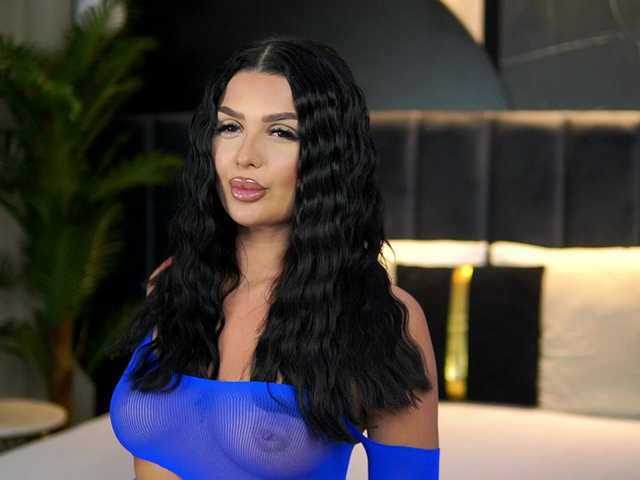 KylieKroft's BongaCams show and profile