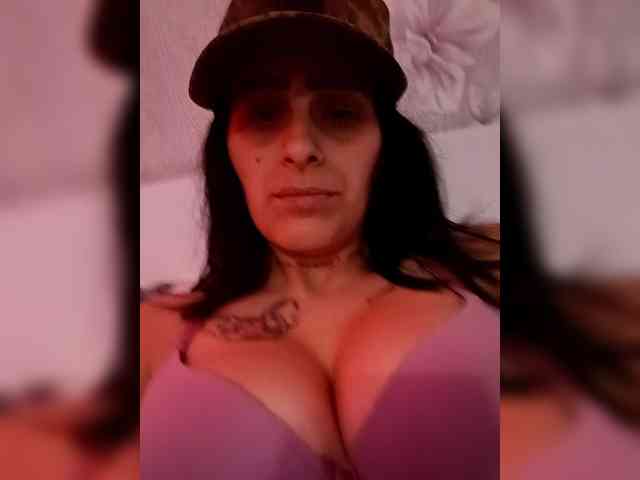 tatoogirl07 webcam