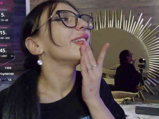 IsabellaLuxx webcam