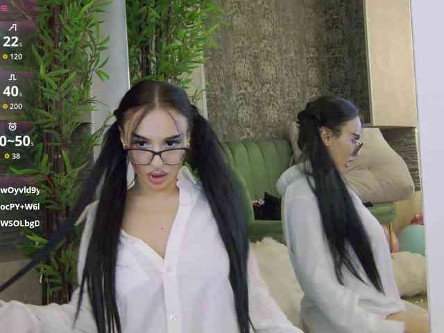 IsabellaLuxx webcam