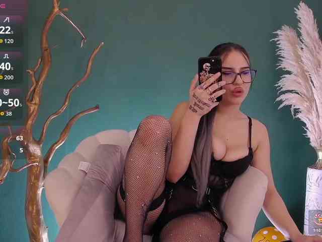 IsabellaLuxx webcam