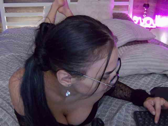 IsabellaLuxx