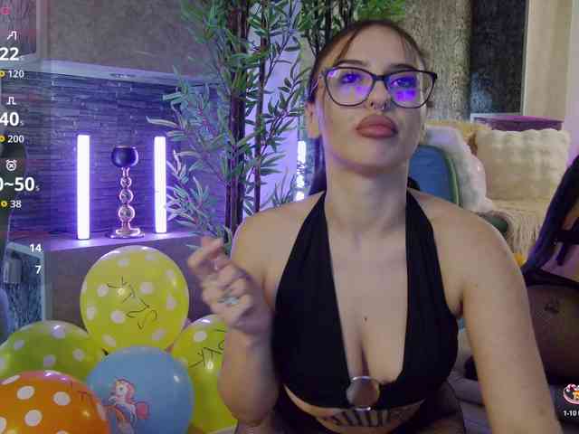 IsabellaLuxx webcam