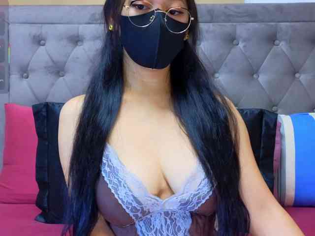 aaliyah18ally webcam