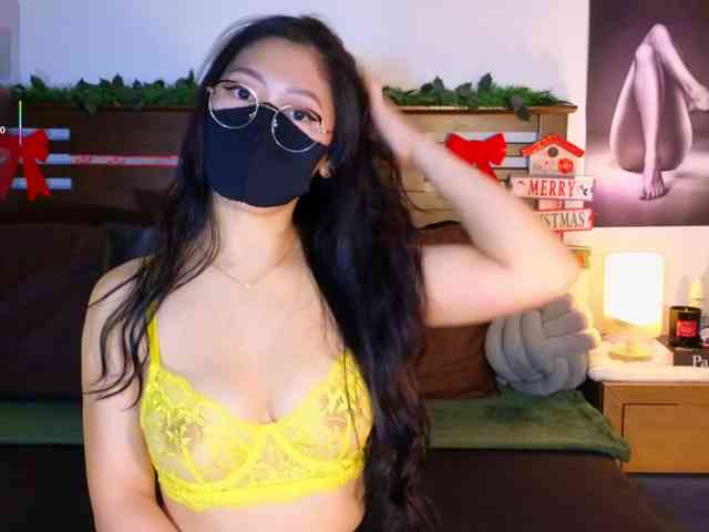 aaliyah18ally webcam