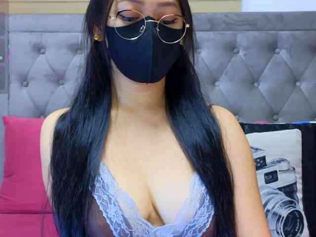 aaliyah18ally webcam