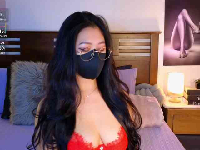 aaliyah18ally webcam