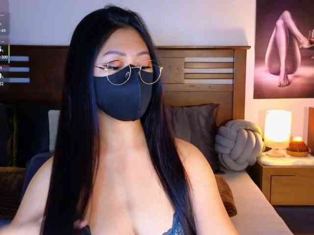 aaliyah18ally webcam