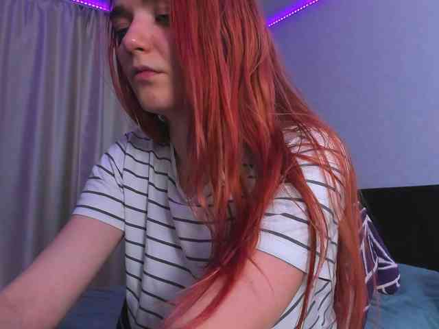 JanetShy webcam