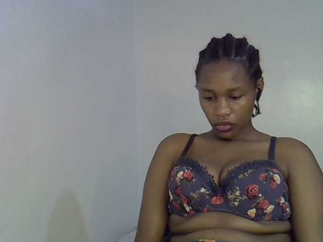 Cute-emmy's BongaCams show and profile