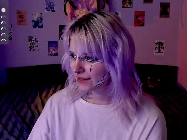 bixxxiz's BongaCams show and profile