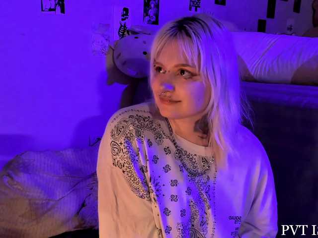 bixxxiz's BongaCams show and profile