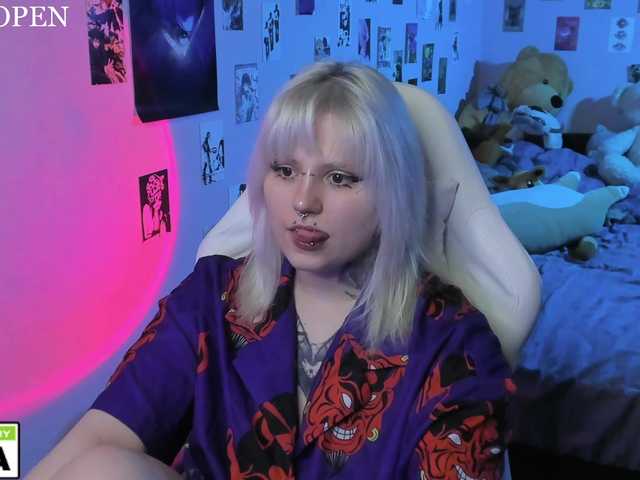 bixxxiz's BongaCams show and profile