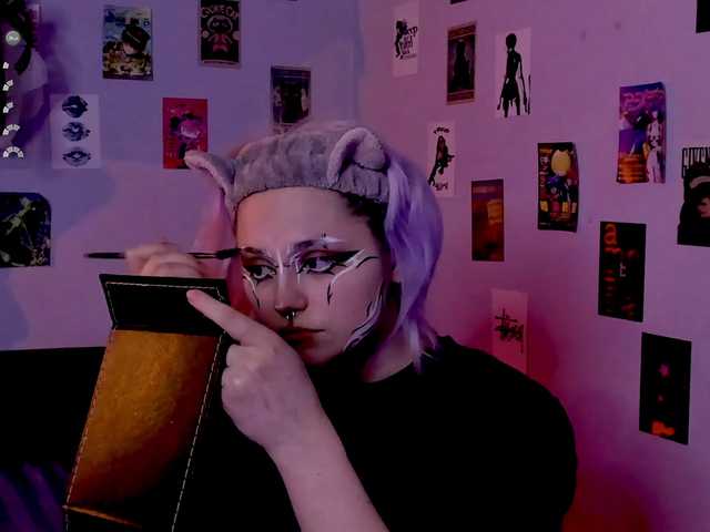 bixxxiz's BongaCams show and profile