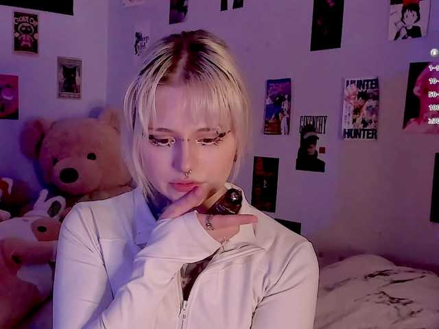 bixxxiz's BongaCams show and profile