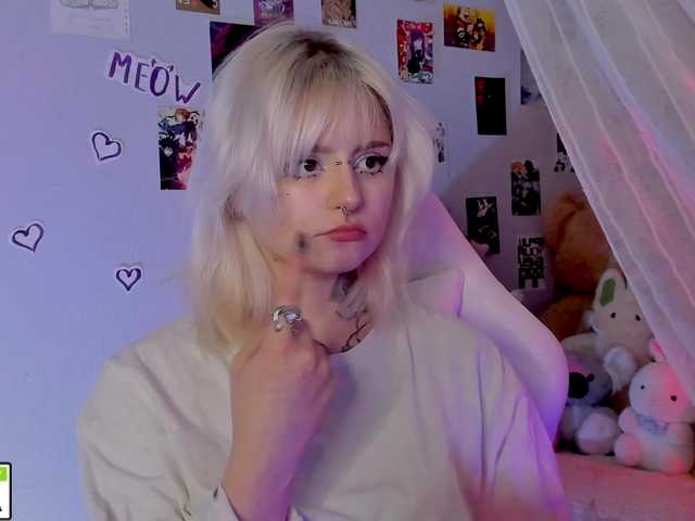 bixxxiz's BongaCams show and profile