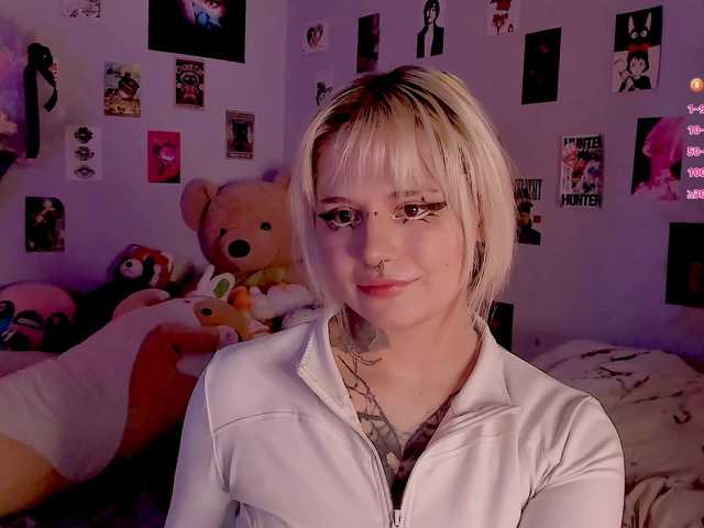 bixxxiz's BongaCams show and profile