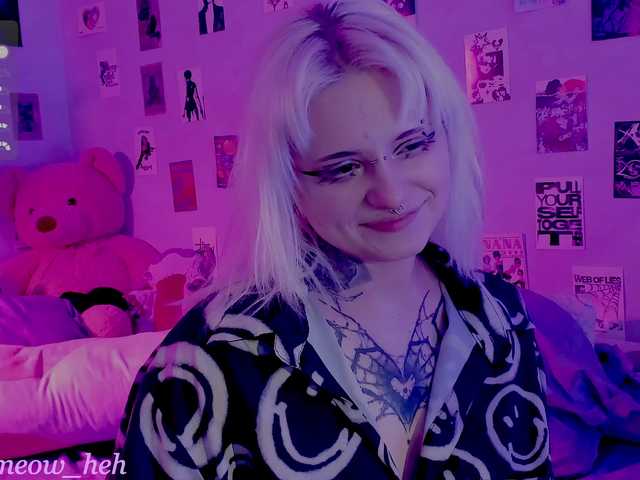 bixxxiz's BongaCams show and profile