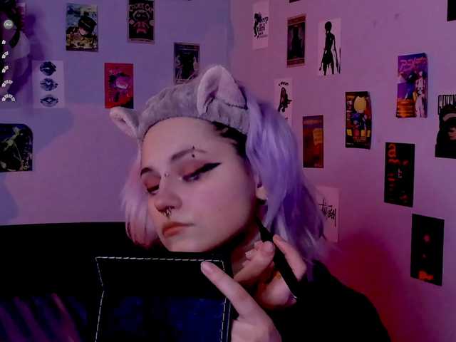 bixxxiz's BongaCams show and profile