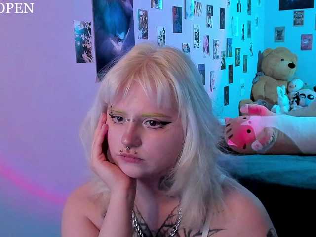 bixxxiz's BongaCams show and profile