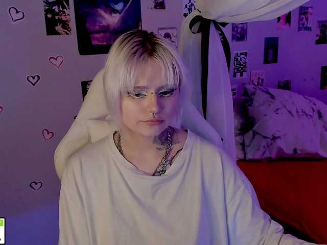 bixxxiz's BongaCams show and profile